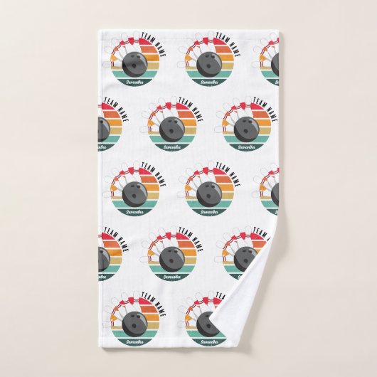 Aangepaste Retro Bowling Pins Team & Speler Naam Bad Handdoek (Handdoek)
