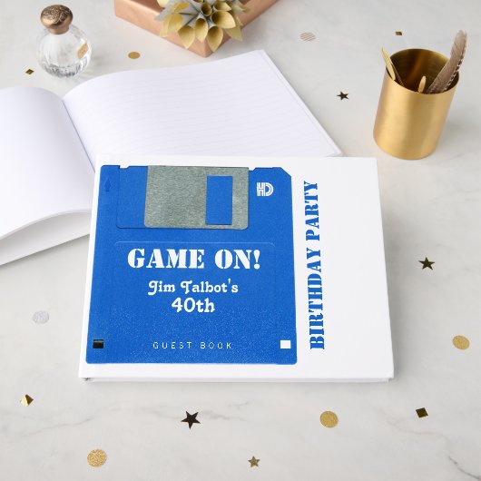 Aangepaste Retro Game Birthday diskettestation 3,5 Gastenboek (Voorkant open)