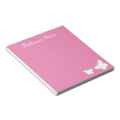 Aangepaste roze en witte schattige vlinders notitieblok (Schuin)