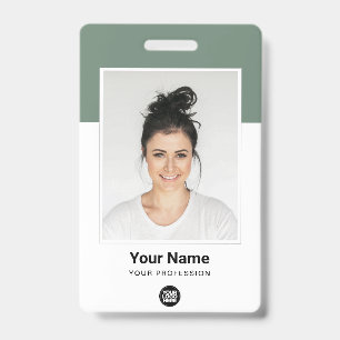 Aangepaste saliegroene werknemers grote foto logo badge