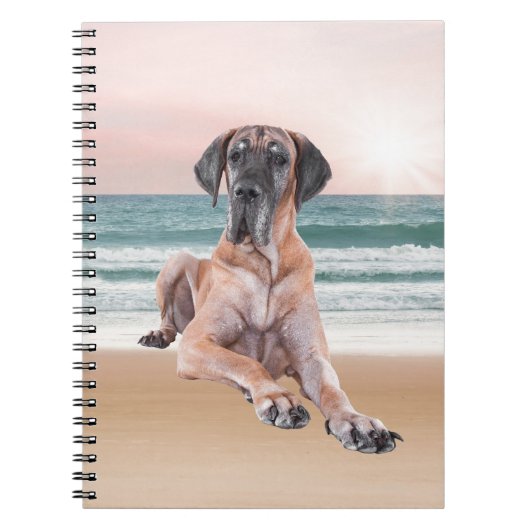 Aangepaste Schattigee Grote Deen Hond Zittend op h Notitieboek (Voorkant)