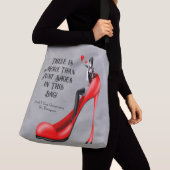 Aangepaste Slogan Modieuze Dame in Stiletto Crossbody Tas (Dichtbij)