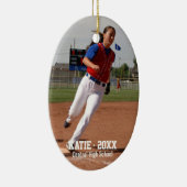 Aangepaste Softball-fotoafspeelnaam, schooljaar Keramisch Ornament (Rechts)