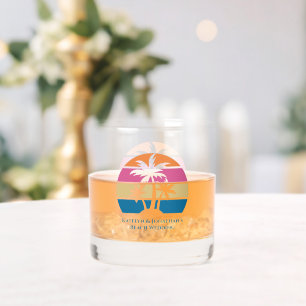 Aangepaste strandtrouw met tropische palmboom zons whisky glas