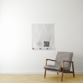 Aangepaste tafelbanner met linnen uitstraling en Q Wandkleed (In situ)