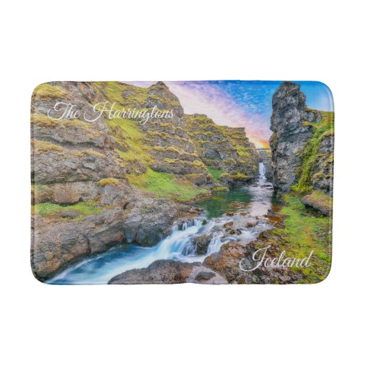 Aangepaste tekst Kolufossar Waterfall, IJsland Badmat (Voorkant)