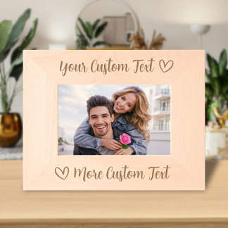 Aangepaste tekst naam script typografie hart liefd gegraveerde lijstjes