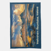 Aangepaste tekst Vestrahorn-bergen, IJsland Theedoek (Verticaal)