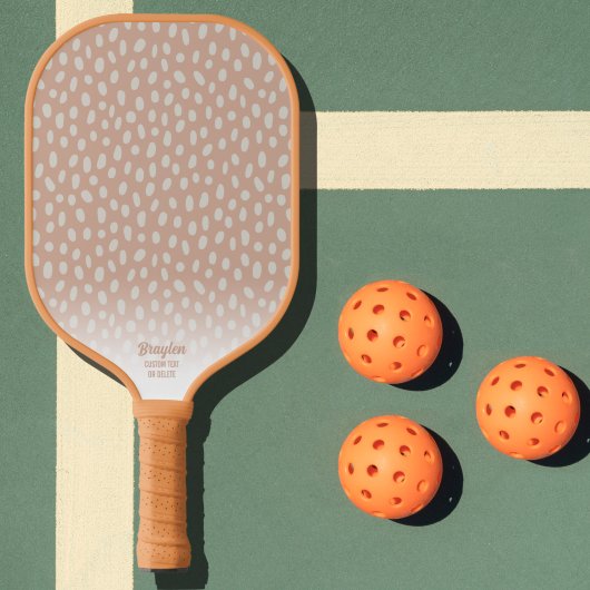 Aangepaste tekst voor Tan Boho Chic Polka-puntpatr Pickleball Paddle
