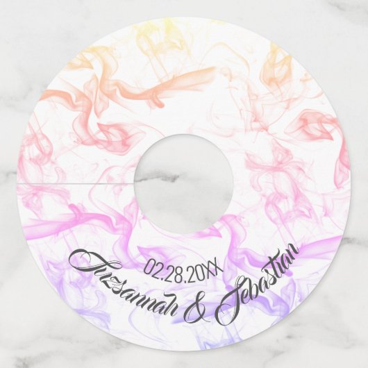 Aangepaste trouwdatum naam Kleurrijke nevelige roo Wijnglaslabel (Voorkant)