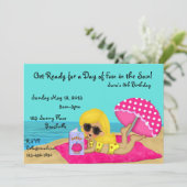 Aangepaste uitnodiging voor blond-Beach Party (Staand voorkant)