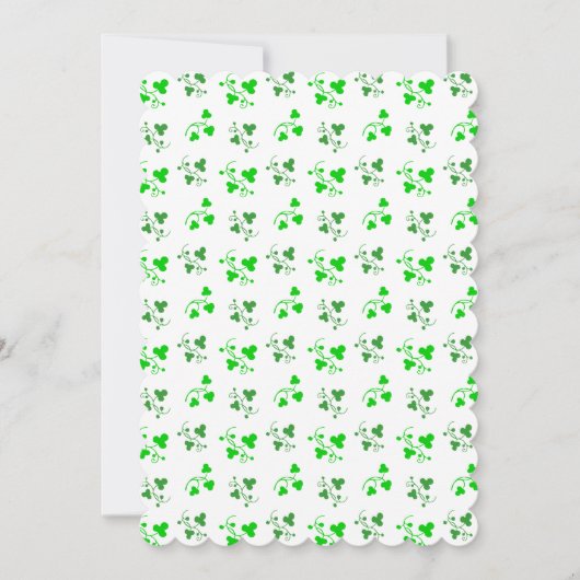 Aangepaste uitnodiging voor groene Shamrocks (Voorkant)