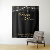 Aangepaste verjaardag slingerlampjes gouden achter wandkleed (In situ)