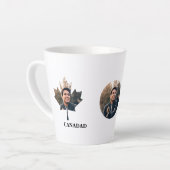 Aangepaste voorbeeldbladvormfoto blij Canada dag Latte Mok (Linkerhoek)
