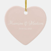 Aangepaste wazige roze koppel naam Datum bruiloft Keramisch Ornament (Voorkant)