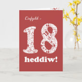 Aangepaste Welsh Red White-nummers 18e verjaardag- Kaart (Gele Bloem)
