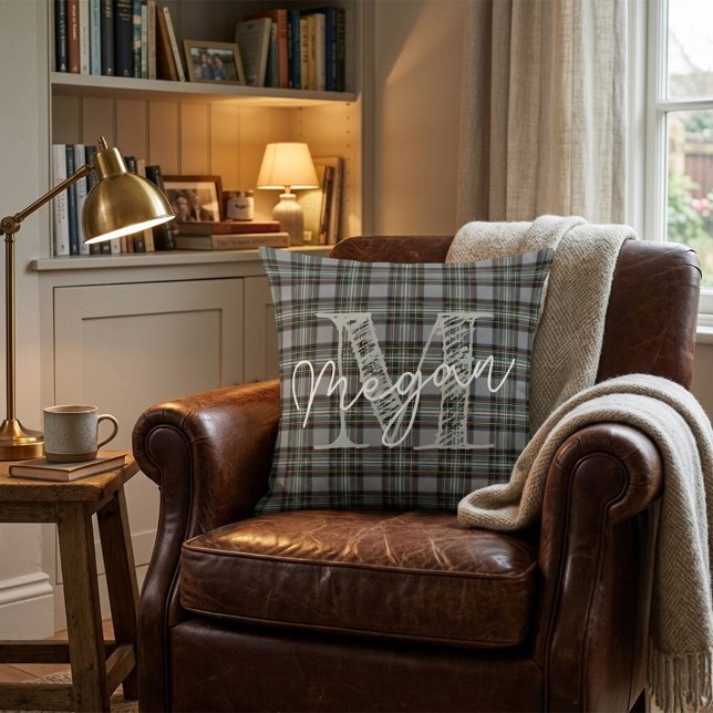 Aangepaste Winter Tartan Kussen met Monogram (Creator heeft geüpload)