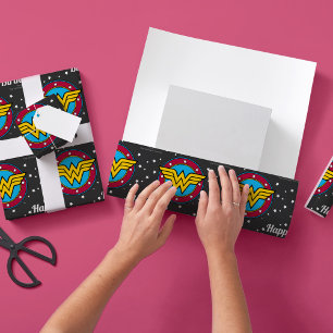 Aangepaste Wonder Woman Happy Birthday Cadeaupapier