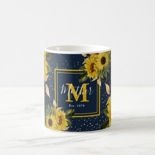 Aangepaste  Zonnebloem Monogram Moeder Est. Cadeau Koffiemok (Center)