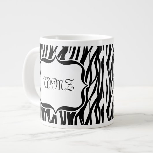 Aangepaste zwarte en witte Funky Zebra Stripes Jumbo Mok (Voorkant links)