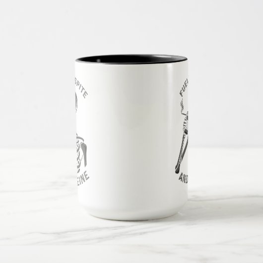 Aangevoed door Spite en Cafeïne Skelet Coffee Love Mok (Midden)