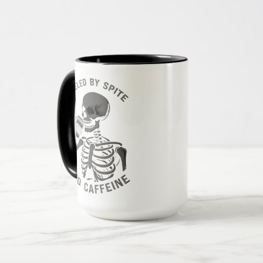 Aangevoed door Spite en Cafeïne Skelet Coffee Love Mok (Voorkant links)