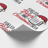 Aangewakkerd door Bier en Kerstmis Cheer Cadeaupapier (Hoek)