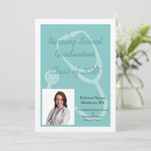 Aankondiging Afstuderen Blauwe/Witte verpleegschoo (Staand voorkant)