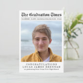 Aankondiging Afstuderen oude krantenstijl (Staand voorkant)