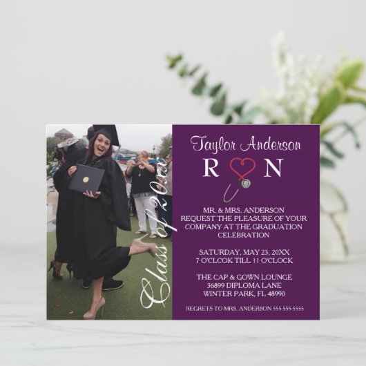 Aankondiging Afstuderen Trendy Medical RN School (Staand voorkant)