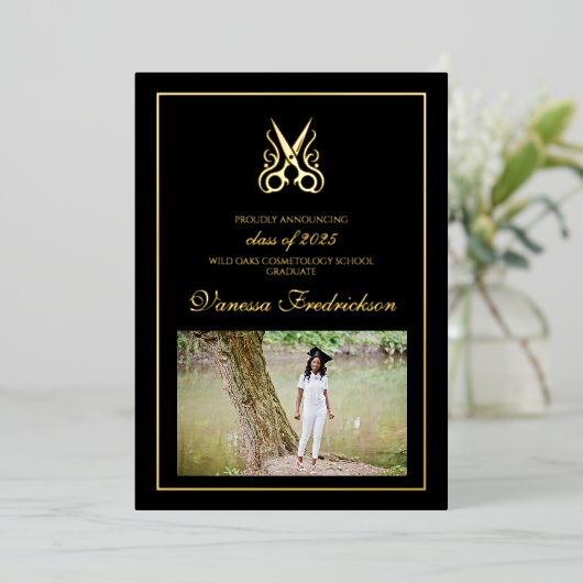 Aankondiging van afstuderen aan cosmetologieschool (Staand Voorkant)