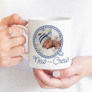 Aankondiging van de geboorte van een nieuw scheeps koffiemok