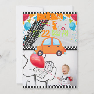Aankondiging van de verjaardag met auto's en spore