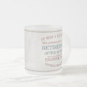 Aankondiging van pensioen met oude laarzen V1.0 Matglas Koffiemok (Voorkant rechts)