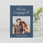 Aankondiging van verloving en sla de datum-foto op (Staand voorkant)