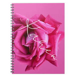 Aanpasbare naam Karen heet roze roos bloem Notitieboek