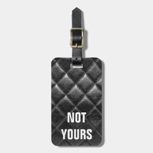 aanpasbare, zwarte, gestikte lederen tas met gelaa bagagelabel (Voorkant verticaal)