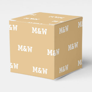 Aanpassen met Initiaal White monogram camel gift Bedankdoosjes