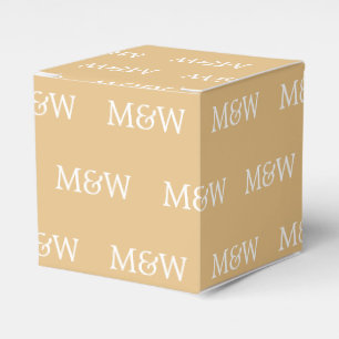 Aanpassen met Initiaal White monogram camel gift Bedankdoosjes