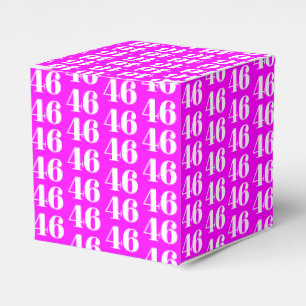 Aanpassen met nummer, initiaal monogram magenta bedankdoosjes