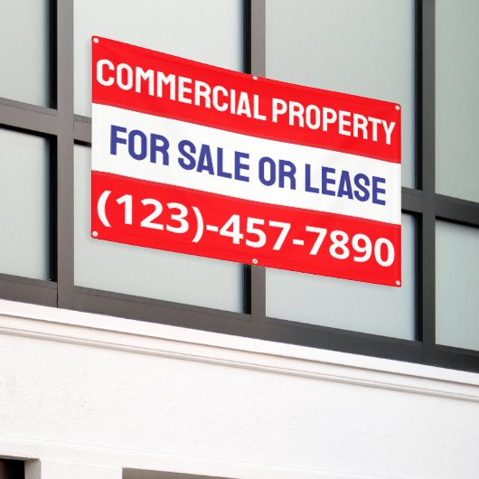 Aanpassen van commercieel onroerend goed te koop o spandoek (Buitenkant Gebouw)