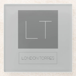 Aantrekkelijk grijs monogram glazen onderzetter