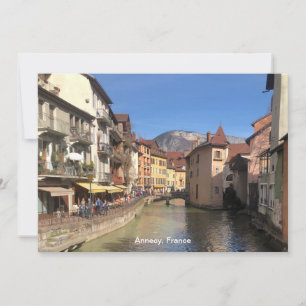 Aantrekkelijk rivierzicht van Annecy, Frankrijk op Feestdagenkaart