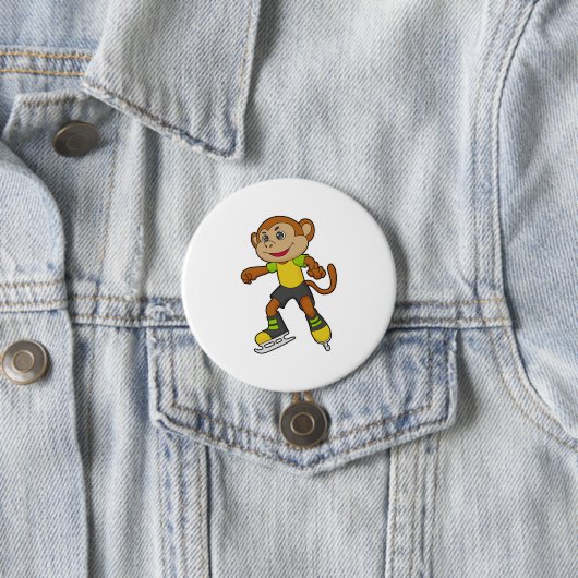aap bij ijsschaatsen met ijsschaatsen ronde button 7,6 cm (In situ)