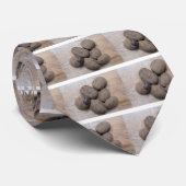 Aardappelen op bijthout stropdas (Opgerold)