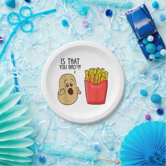 Aardappelmoes is dat je schamele aardappelen koopt papieren bordje (Feest)