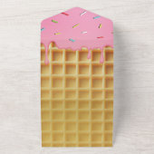 Aardbei Ice Cream Waffle Cone Verjaardag All In One Uitnodiging (Buitenkant)