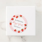Aardbei Pink Berry Eerste Plaid Gingham Verjaardag Bedankjes Labels (In situ)