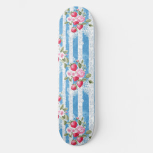 Aardbeien & Bloemen op Blue Stripes Skateboard