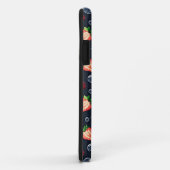 Aardbeien en kersen op een donkere achtergrond Case-Mate iPhone case (Achterkant/rechts)